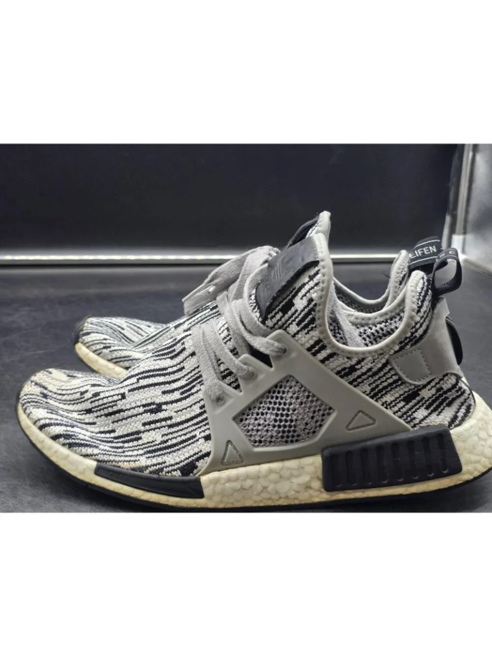 adidas nmd xr1